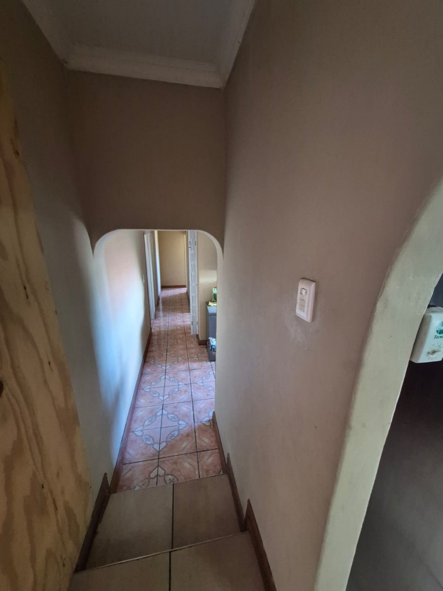 5 Bedroom Property for Sale in Haven Hills Eastern Cape
